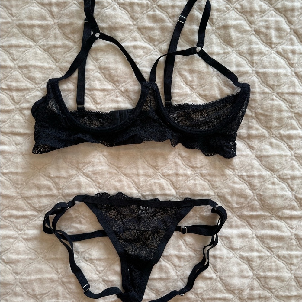 Elegant Black Lace Lingerie Set